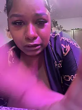 BigFineSelena online show from 10.07.25