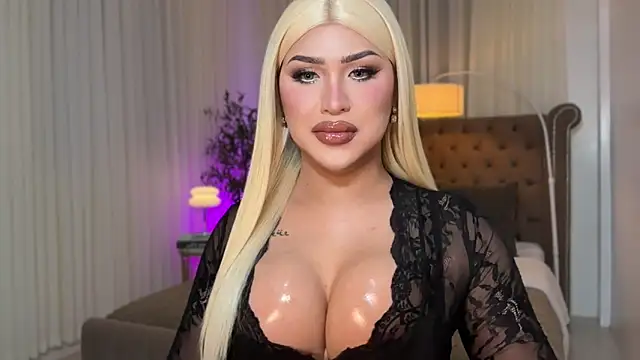 Your Majesty Tyra online show from 10.25.25