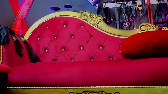 PerlaDivaio online show from 11.04.25