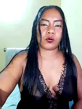 Snapshot of rosmery-navarro chatting on 11.04.25 rosmery-navarro online show from 11.04.25