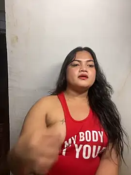 Moxie Molly online show from 10.05.25