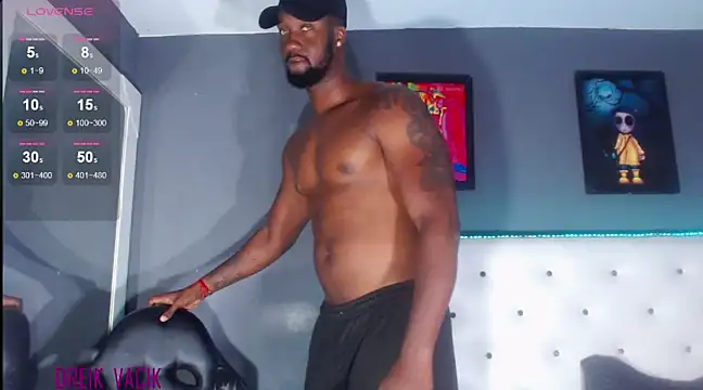 Snapshot of blackdrey18 chatting on 12.10.24 blackdrey18 online show from 12.10.24