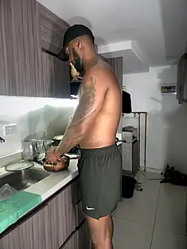 Snapshot of blackdrey18 chatting on 09.19.25 blackdrey18 online show from 09.19.25