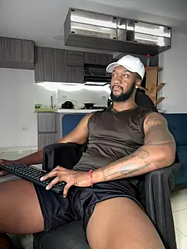 Snapshot of blackdrey18 chatting on 10.30.25 blackdrey18 online show from 10.30.25