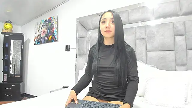 Snapshot of Candy_And_Andy_ chatting on 06.18.26 Candy And Andy online show from 06.18.26
