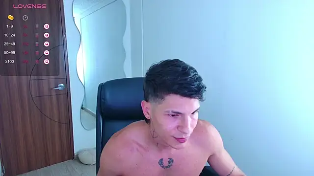 Snapshot of harrisoncuper chatting on 02.24.26 harrisoncuper online show from 02.24.26