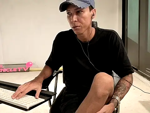 EL-CHICLE-TV online show from 09.16.25