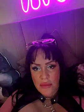 Lolaley2 online show from 10.05.25