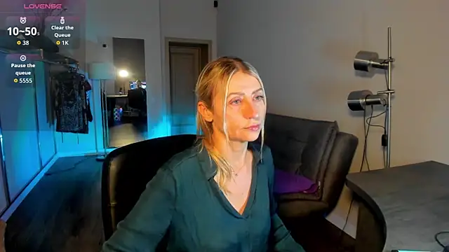 ZoeGrant online show from 02.17.26