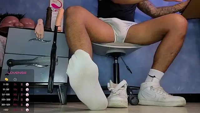 TomLover 12 online show from 03.29.26