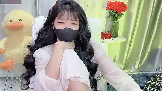 Mya Lee online show from 02.21.25