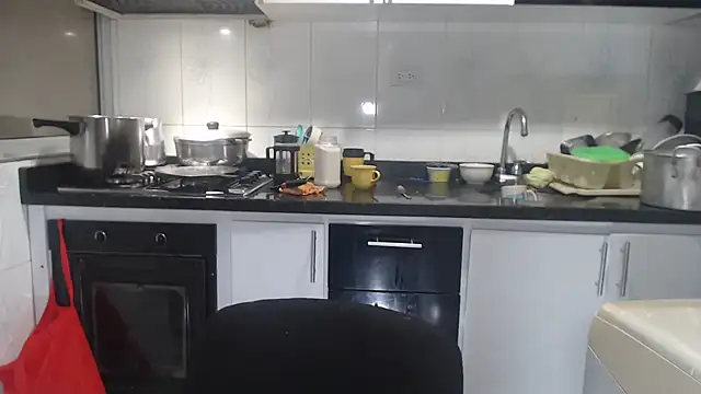 Snapshot of kateleyagrey chatting on 10.08.25 kateleyagrey online show from 10.08.25