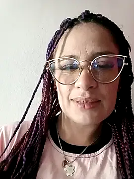 Violeta hornny online show from 12.13.24