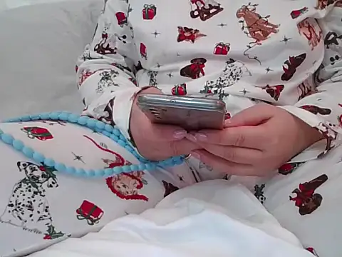 RealLittleRedRidingHood online show from 11.01.25