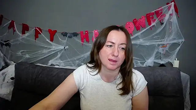 Abby Taylorr online show from 10.21.25