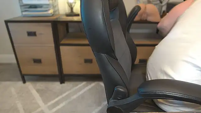 Snapshot of Mister_Dilf chatting on 03.02.26 Mister Dilf online show from 03.02.26