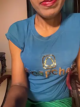 Snapshot of Indian-Squirt chatting on 05.17.26 Indian-Squirt online show from 05.17.26
