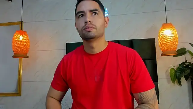 Snapshot of matteosantos chatting on 10.24.25 matteosantos online show from 10.24.25