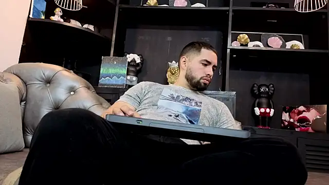 matteosantos online show from 04.11.26