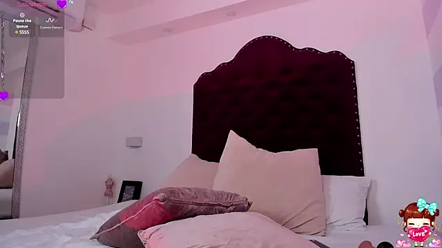 lucyycy online show from 02.15.25
