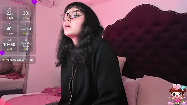 lucyycy online show from 02.24.25