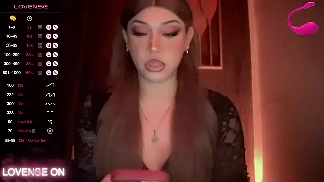 Snapshot of madam_agnes1 chatting on 10.08.25 madam agnes1 online show from 10.08.25