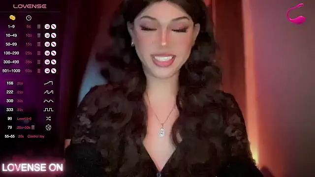 Snapshot of madam_agnes1 chatting on 10.10.25 madam agnes1 online show from 10.10.25