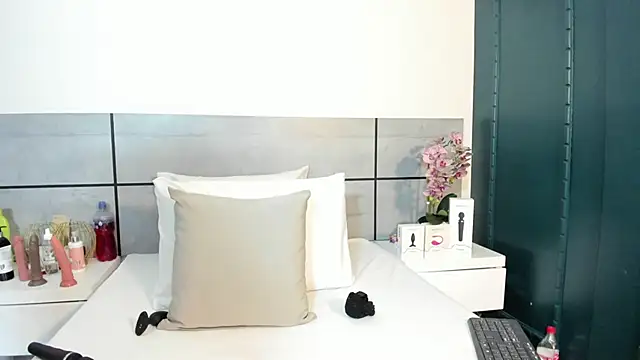 EmmaSmith2 online show from 01.08.26