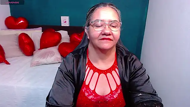 scaelettdubois online show from 02.15.25