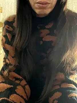 Snapshot of SHARONRodrig chatting on 10.22.25 SHARONRodrig online show from 10.22.25