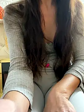 Snapshot of SHARONRodrig chatting on 10.26.25 SHARONRodrig online show from 10.26.25