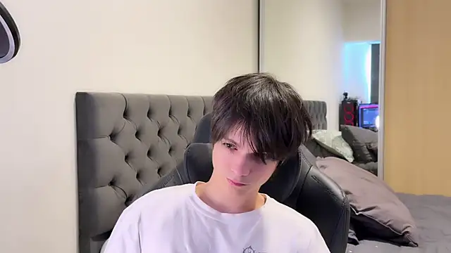 SasukeUhchiaa online show from 01.03.25