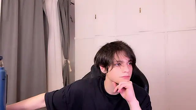 SasukeUhchiaa online show from 03.24.26