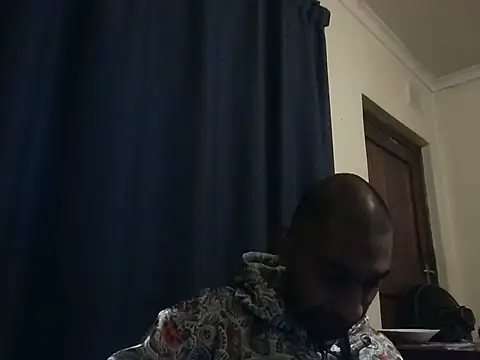Snapshot of Sexydickxoxo chatting on 06.12.26 Sexydickxoxo online show from 06.12.26