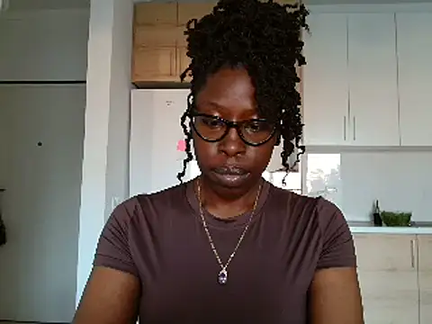 MadamIndigo online show from 04.18.26