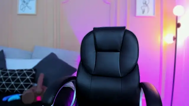 lucy neil online show from 03.27.26