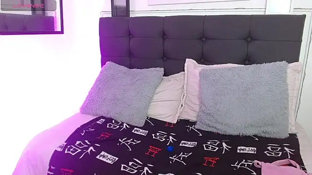 vaness weet online show from 10.23.25