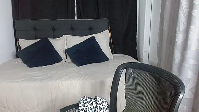 vaness weet online show from 11.21.25