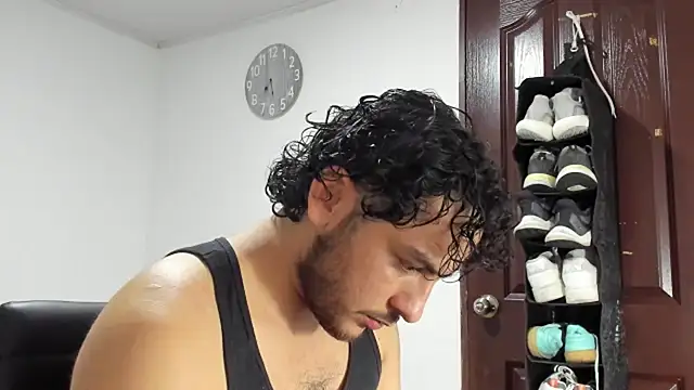 tuyo1995 online show from 03.13.25