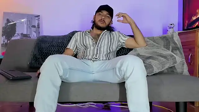 tuyo1995 online show from 10.12.25