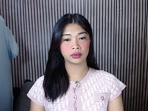 Maria-Moore online show from 11.06.25