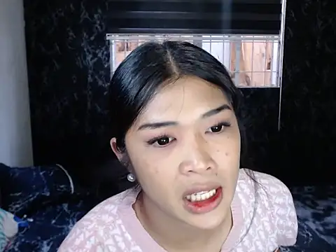 Maria-Moore online show from 04.14.26