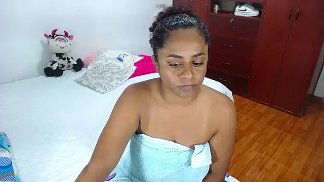 BellaKarla online show from 01.05.26