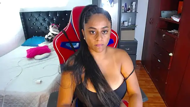 Snapshot of BellaKarla chatting on 02.10.26 BellaKarla online show from 02.10.26