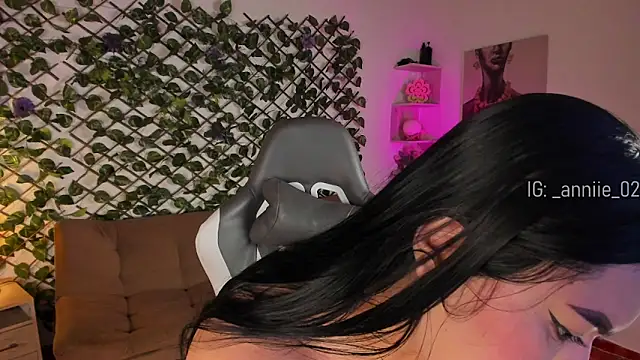 annie barozzi online show from 01.10.25