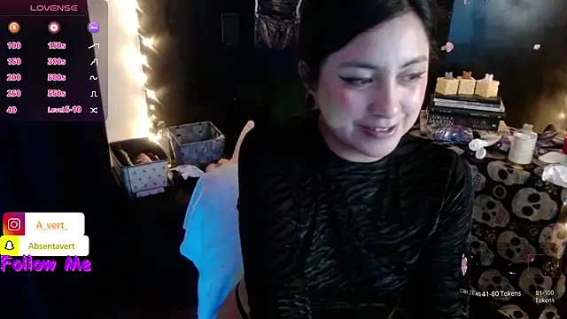 Snapshot of AbsentaVert chatting on 01.05.25 AbsentaVert online show from 01.05.25