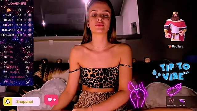 Snapshot of madina_taher chatting on 12.10.24 madina taher online show from 12.10.24
