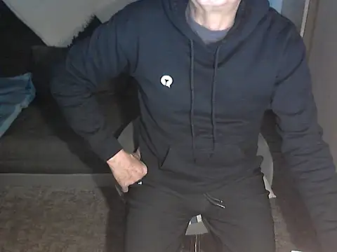 Snapshot of kiam471 chatting on 11.05.25 kiam471 online show from 11.05.25