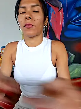 Doll Loren online show from 02.04.25