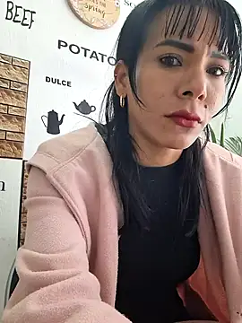 Doll Loren online show from 02.12.25